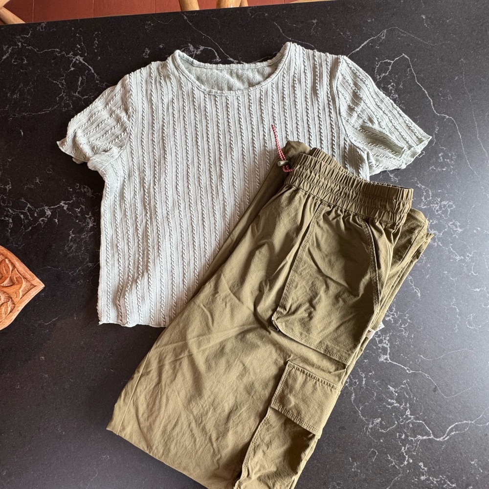 Fabletics Cargo Pants - Picture 9 of 9